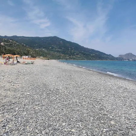 Semesterbostad Sweet House Of The Flowers *