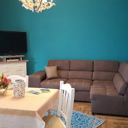 Sweet House Of The Flowers