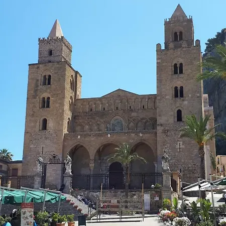 Hébergement de vacances Sweet House Of The Flowers *