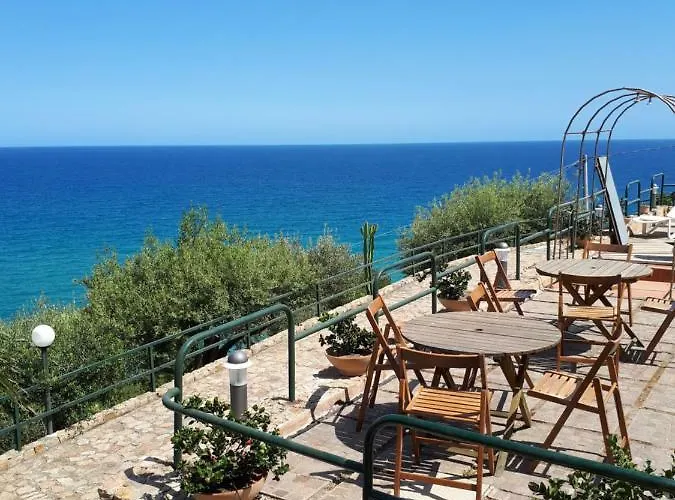 Sweet House Of The Flowers * Cefalu