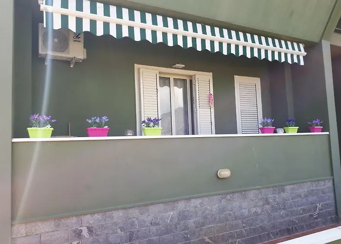 Sweet House Of The Flowers Holiday home *